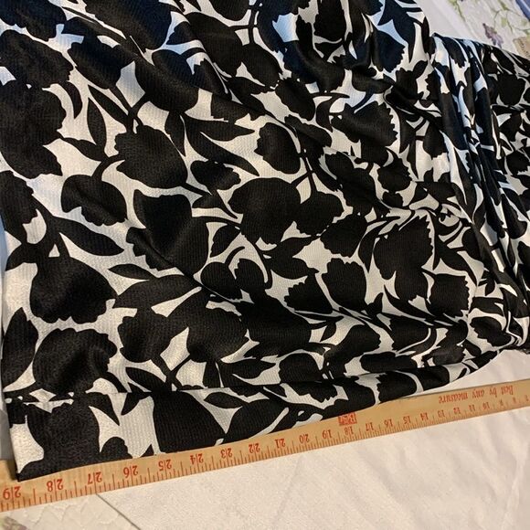 David Bridal size 14 formal wear.  With or without straps. NWT - Picture 5 of 13